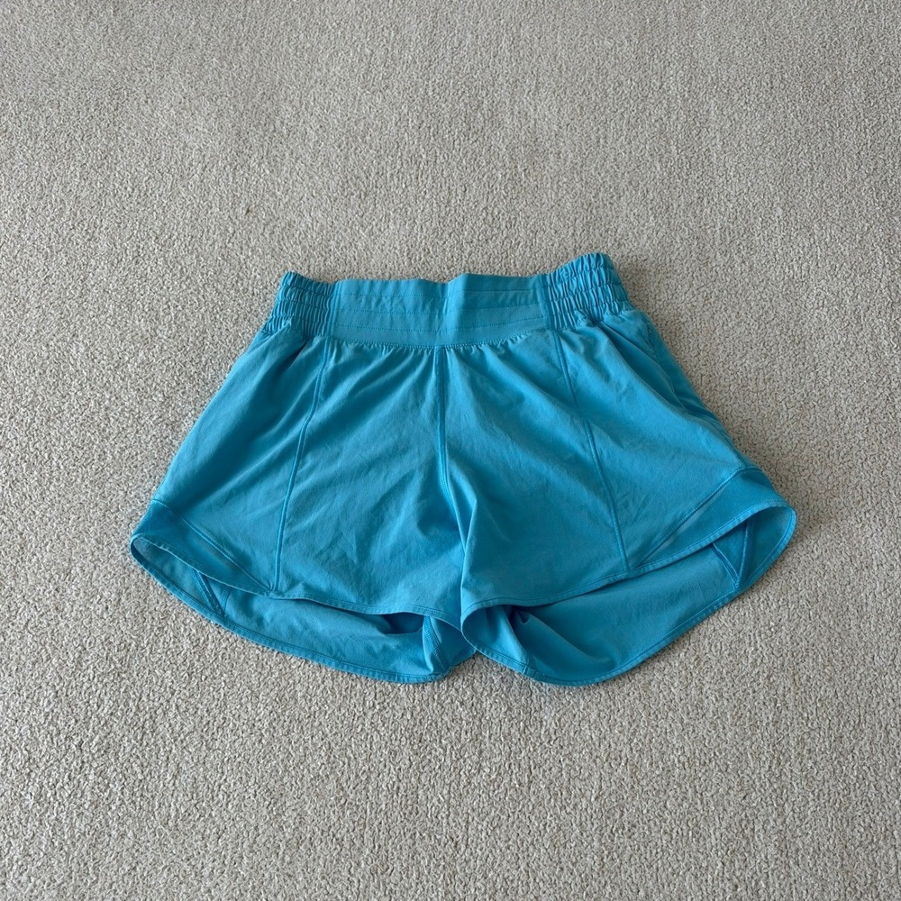lululemon Hotty Hot HR Short 4" size 4 in Kayak Blue